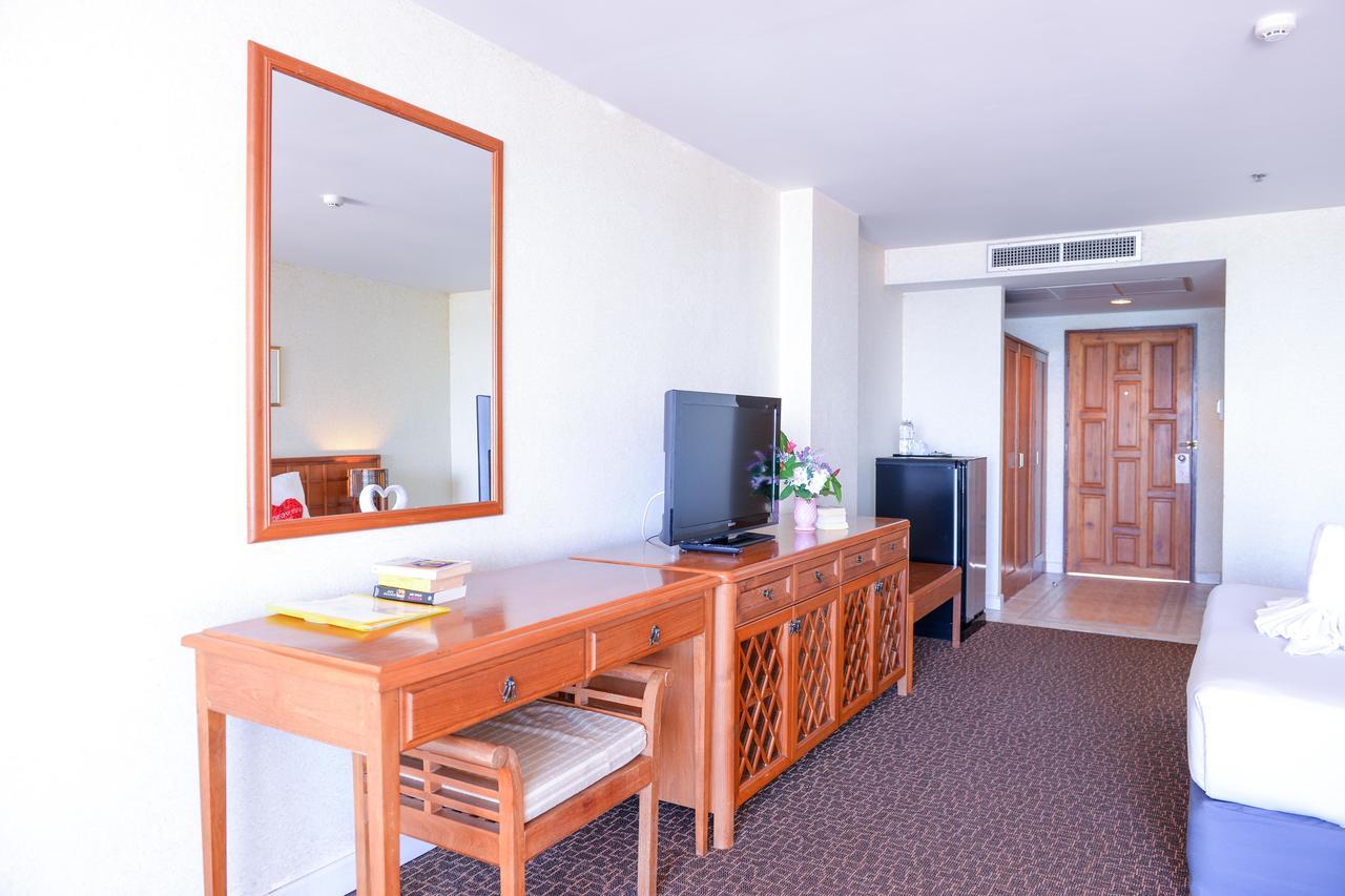 Sandy Spring Hotel Pattaya Exterior photo