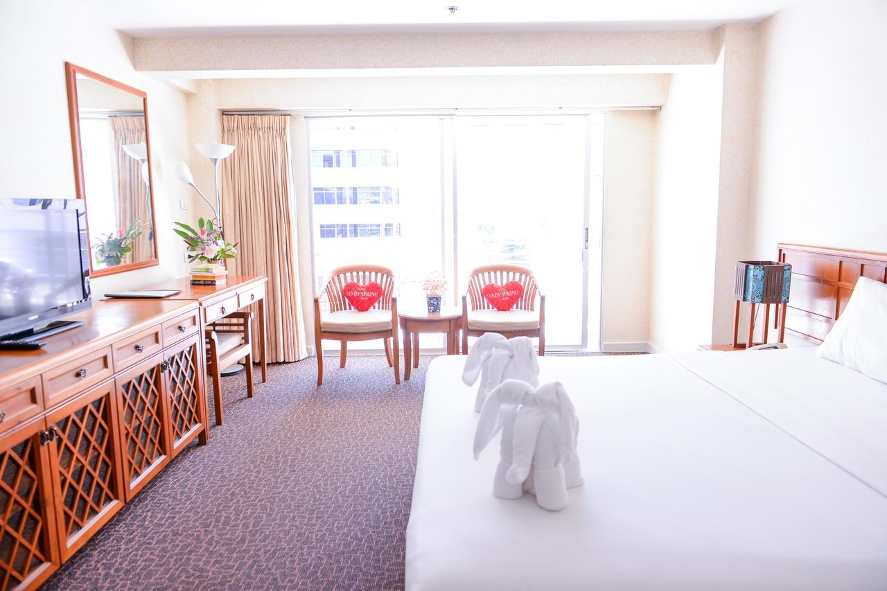 Sandy Spring Hotel Pattaya Exterior photo